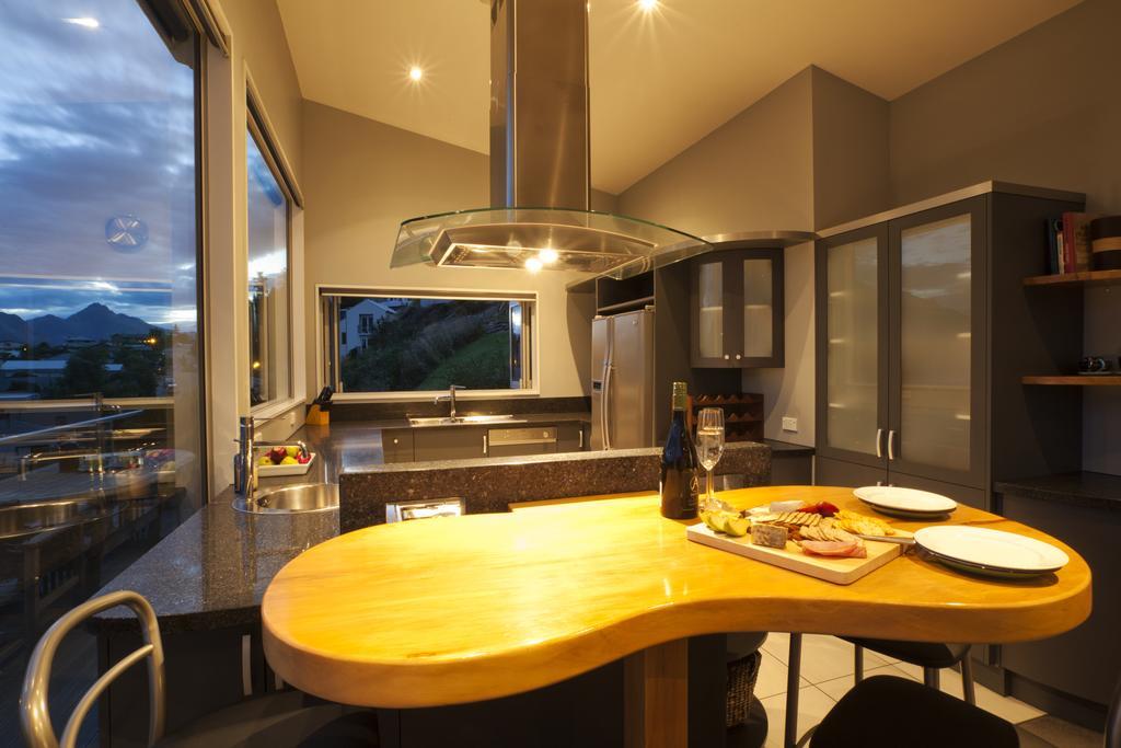 Highview Terrace By Amazing Accom Queenstown Bagian luar foto